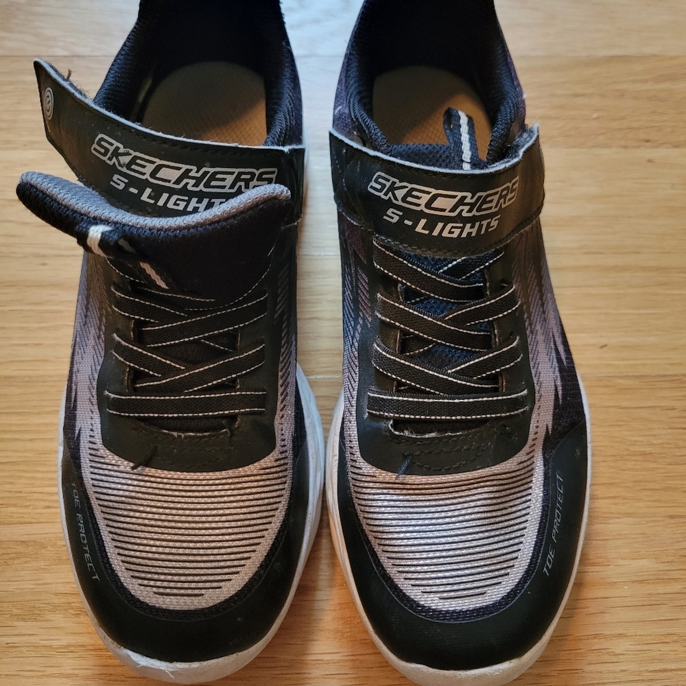 Skechers b lights sz 3.5
